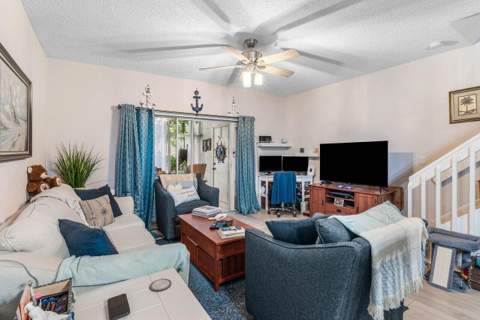 1022 Kokomo Key Lane, Delray Beach FL - photo 11 of 39