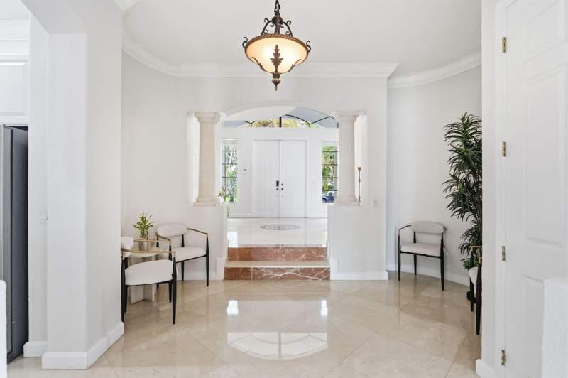 5 bedroom Single Family Residence at 18662 SW 17th Court, Harbour Lakes Estates, Miramar — photo 5