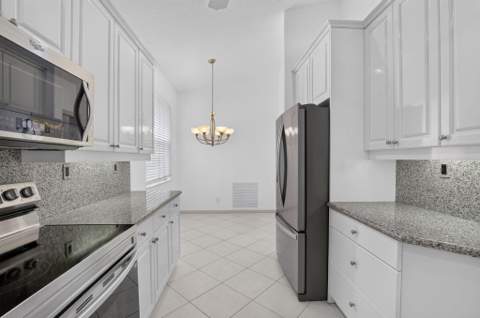 15562 Fiorenza Circle, Delray Beach FL - photo 17 of 148