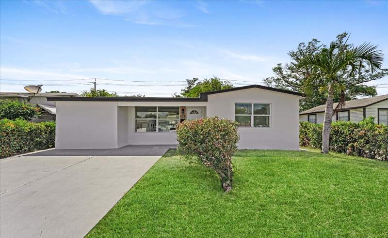 3 bedroom Single Family Residence at 824 S F Street, Lake Worth Town Of, Lake Worth — photo 3