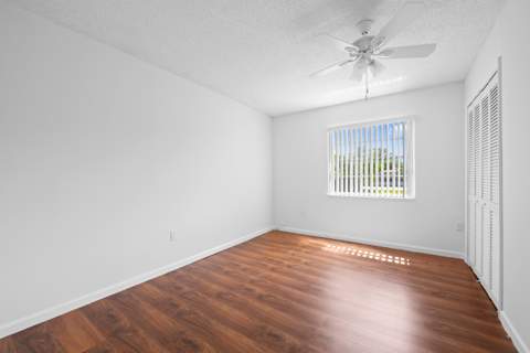 5190 E Sabal Palm Boulevard #209, Tamarac FL - photo 12 of 32