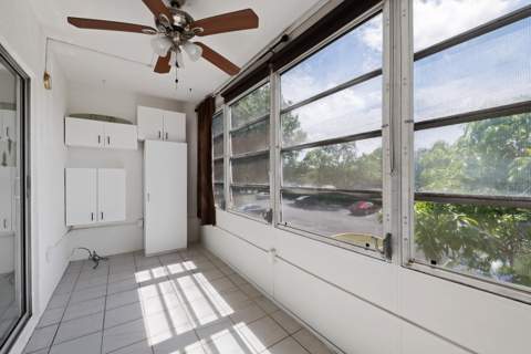 5190 E Sabal Palm Boulevard #209, Tamarac FL - photo 18 of 32
