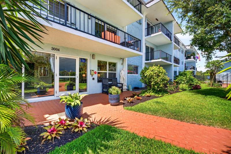 2 bedroom Condominium at 3004 NE 5th Terrace #216-c, River Manor Condo, Wilton Manors — photo 2