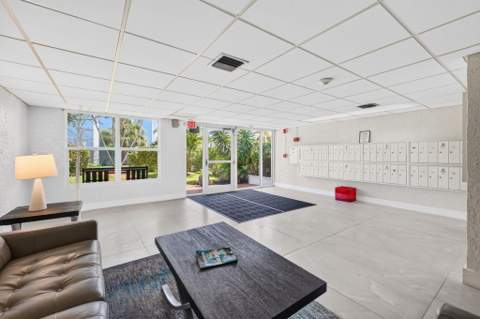 3004 NE 5th Terrace #216-c, Wilton Manors FL - photo 11 of 53