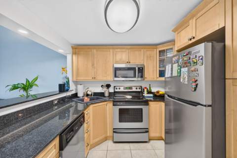3004 NE 5th Terrace #216-c, Wilton Manors FL - photo 23 of 53