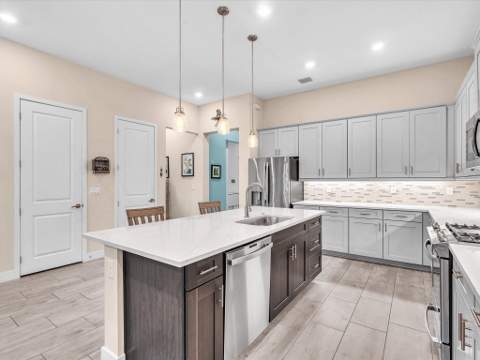 7457 S Blue Spring Drive, Parkland FL - photo 10 of 66