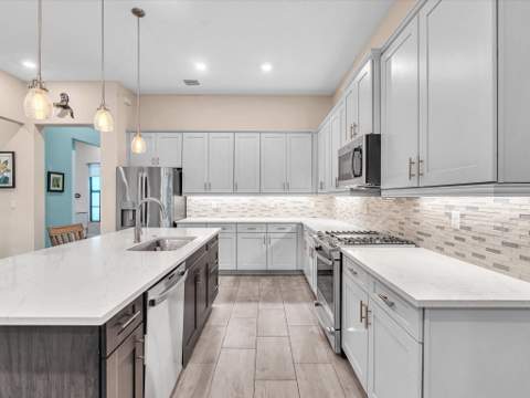 7457 S Blue Spring Drive, Parkland FL - photo 12 of 66