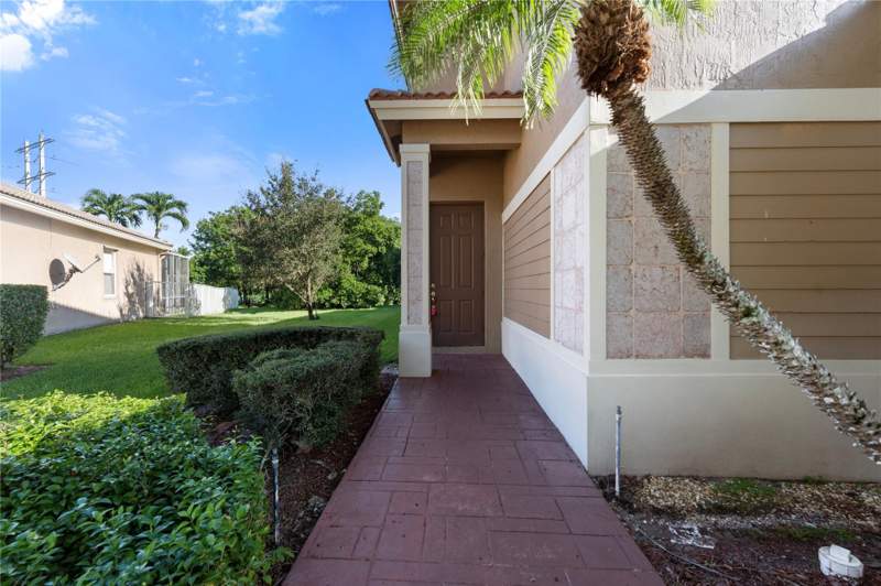 4 bedroom Single Family Residence at 7400 NW 70th Avenue, Parkside Estates, Parkland — photo 5