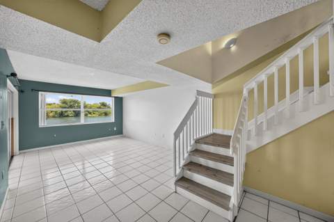 3291 NW 44th Street #2, Oakland Park FL - photo 7 of 62