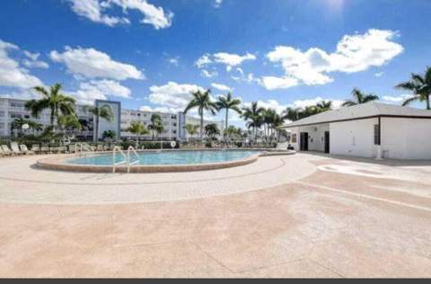 2053 Cornwall C, Boca Raton FL - photo 13 of 13