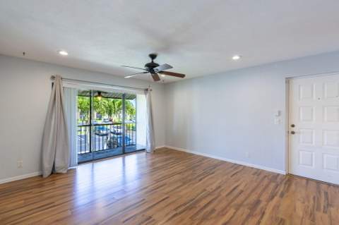 610 Sea Pine Way #B2, Greenacres FL - photo 6 of 32