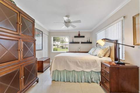 1041 Orange Terrace #104, Delray Beach FL - photo 22 of 36