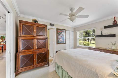 1041 Orange Terrace #104, Delray Beach FL - photo 11 of 36