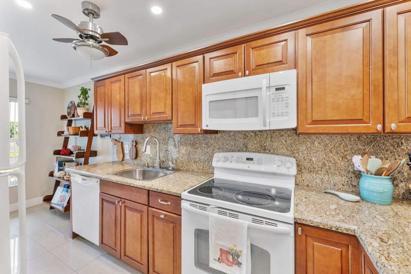 2 bedroom Condominium at 1041 Orange Terrace #104, Pines Of Delray Condo, Delray Beach — photo 5