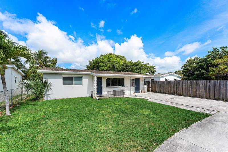 3 bedroom Single Family Residence at 707 S Broadway, Greynolds Highlands, Lantana — photo 3