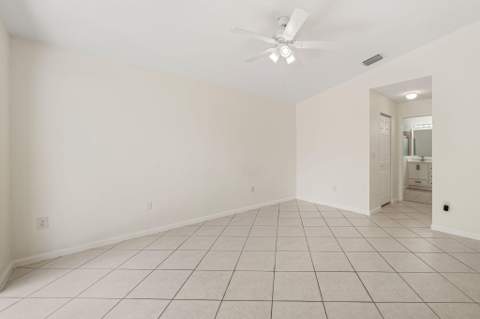 6196 Azalea Circle, West Palm Beach FL - photo 15 of 39