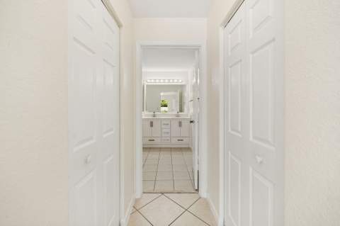 6196 Azalea Circle, West Palm Beach FL - photo 16 of 39