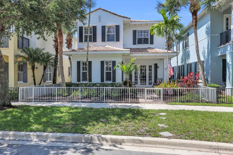 4 bedroom Single Family Residence at 212 W Bay Cedar Circle, BOTANICA, Jupiter — photo 1
