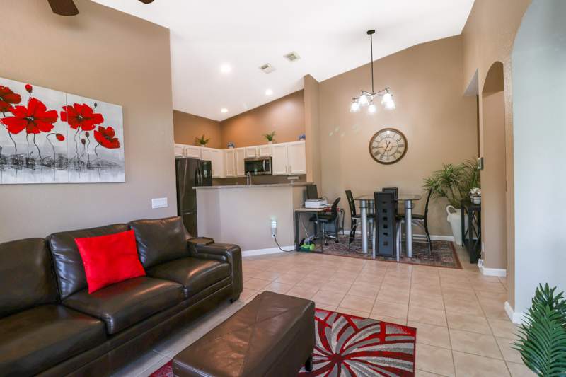 2 bedroom Townhouse at 3133 Laurel Ridge Circle, Thousand Oaks, Riviera Beach — photo 5