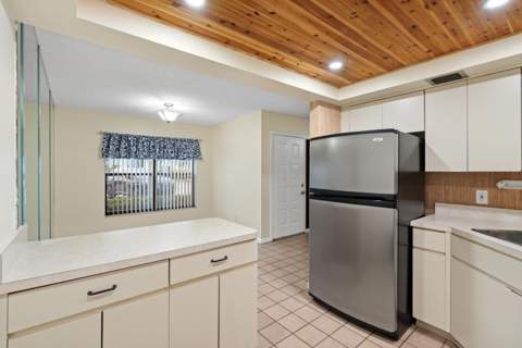 950 S Kanner Highway #402, Stuart FL - photo 11 of 24