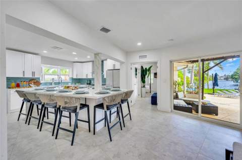 1700 Marietta Drive, Fort Lauderdale FL - photo 10 of 54