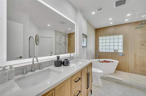 1700 Marietta Drive, Fort Lauderdale FL - photo 16 of 54