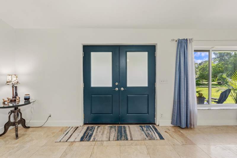 4 bedroom Single Family Residence at 17610 76th Street, Loxahatchee, Loxahatchee — photo 3
