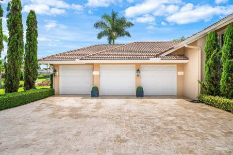 1697 Mayacoo Lakes Boulevard, West Palm Beach FL - photo 8 of 95