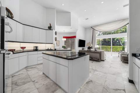 1697 Mayacoo Lakes Boulevard, West Palm Beach FL - photo 23 of 95