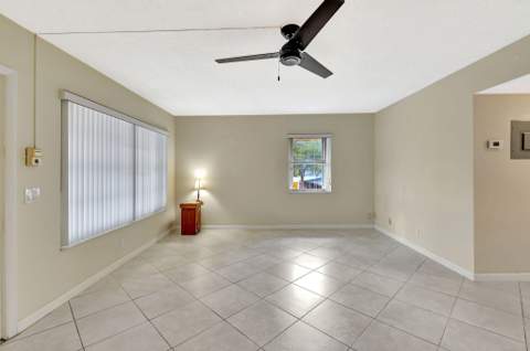 638 Snug Harbor Drive #E11, Boynton Beach FL - photo 10 of 42