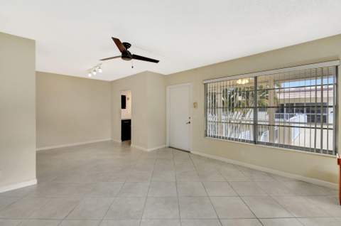 638 Snug Harbor Drive #E11, Boynton Beach FL - photo 13 of 42