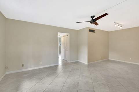 638 Snug Harbor Drive #E11, Boynton Beach FL - photo 14 of 42