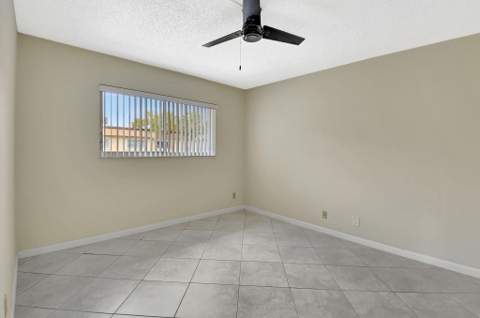 638 Snug Harbor Drive #E11, Boynton Beach FL - photo 23 of 42