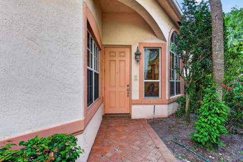 4889 N Classical Boulevard, Delray Beach FL - photo 6 of 69