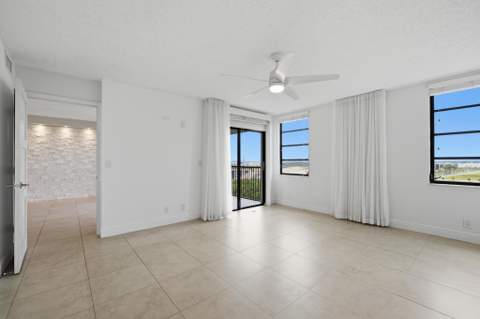 2215 Cypress Island Drive #906, Pompano Beach FL - photo 15 of 28