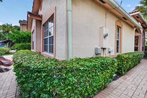4889 N Classical Boulevard, Delray Beach FL - photo 18 of 69