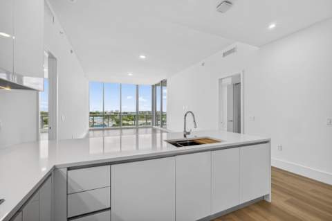 220 Lake Shore Drive #617, Lake Park FL - photo 14 of 59
