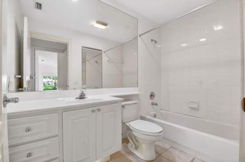 2774 Livingston Lane, West Palm Beach FL - photo 12 of 98