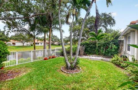 2774 Livingston Lane, West Palm Beach FL - photo 15 of 98