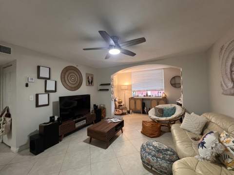 700 Scotia Drive #103, Hypoluxo FL - photo 8 of 14