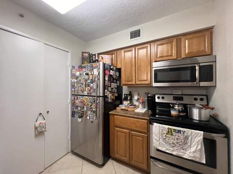 700 Scotia Drive #103, Hypoluxo FL - photo 9 of 14
