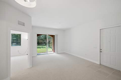 58 SE Palermo Court #104, Stuart FL - photo 11 of 37