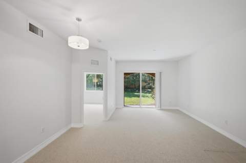 58 SE Palermo Court #104, Stuart FL - photo 12 of 37