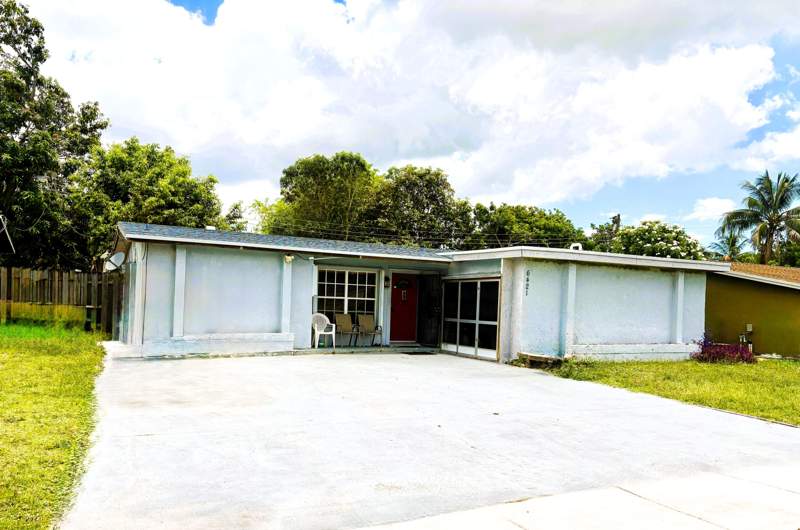 2 bedroom Single Family Residence at 6421 NW 29th Street, Sunrise Golf Village Second Add, Sunrise — photo 2