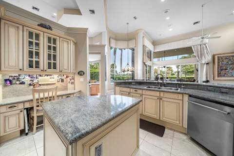 61 St George Place, Palm Beach Gardens FL - photo 24 of 82