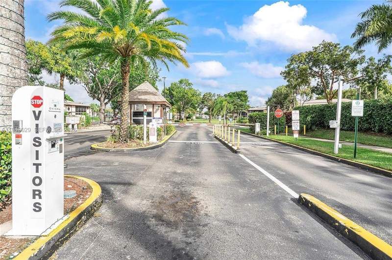 2 bedroom Condominium at 9342 S Belfort Circle #214, Belfort Condominium K, Tamarac — photo 4