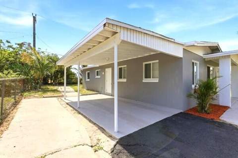 2302 Avenue M, Riviera Beach FL - photo 16 of 20
