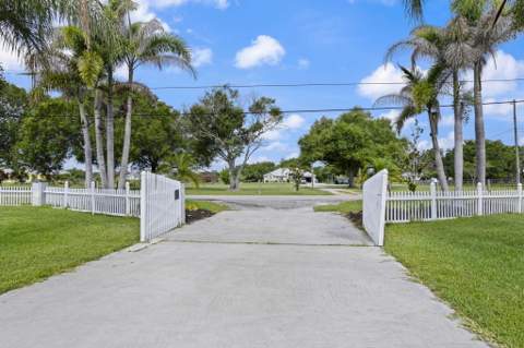 4800 Christensen Road, Fort Pierce FL - photo 8 of 45