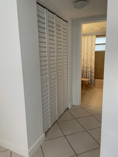 37 Yacht Club Drive #303, North Palm Beach FL - photo 7 of 17