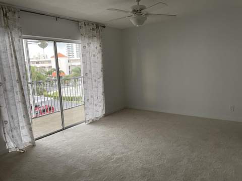 37 Yacht Club Drive #303, North Palm Beach FL - photo 8 of 17